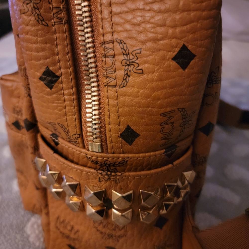 MCM backpack ( small) - Picture 3 of 8